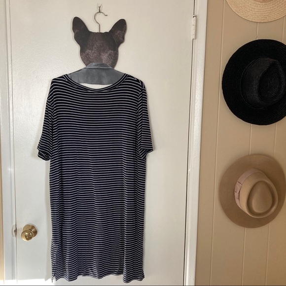 SOLD in bundle H&M stripe T-shirt dress - Picture 2 of 3